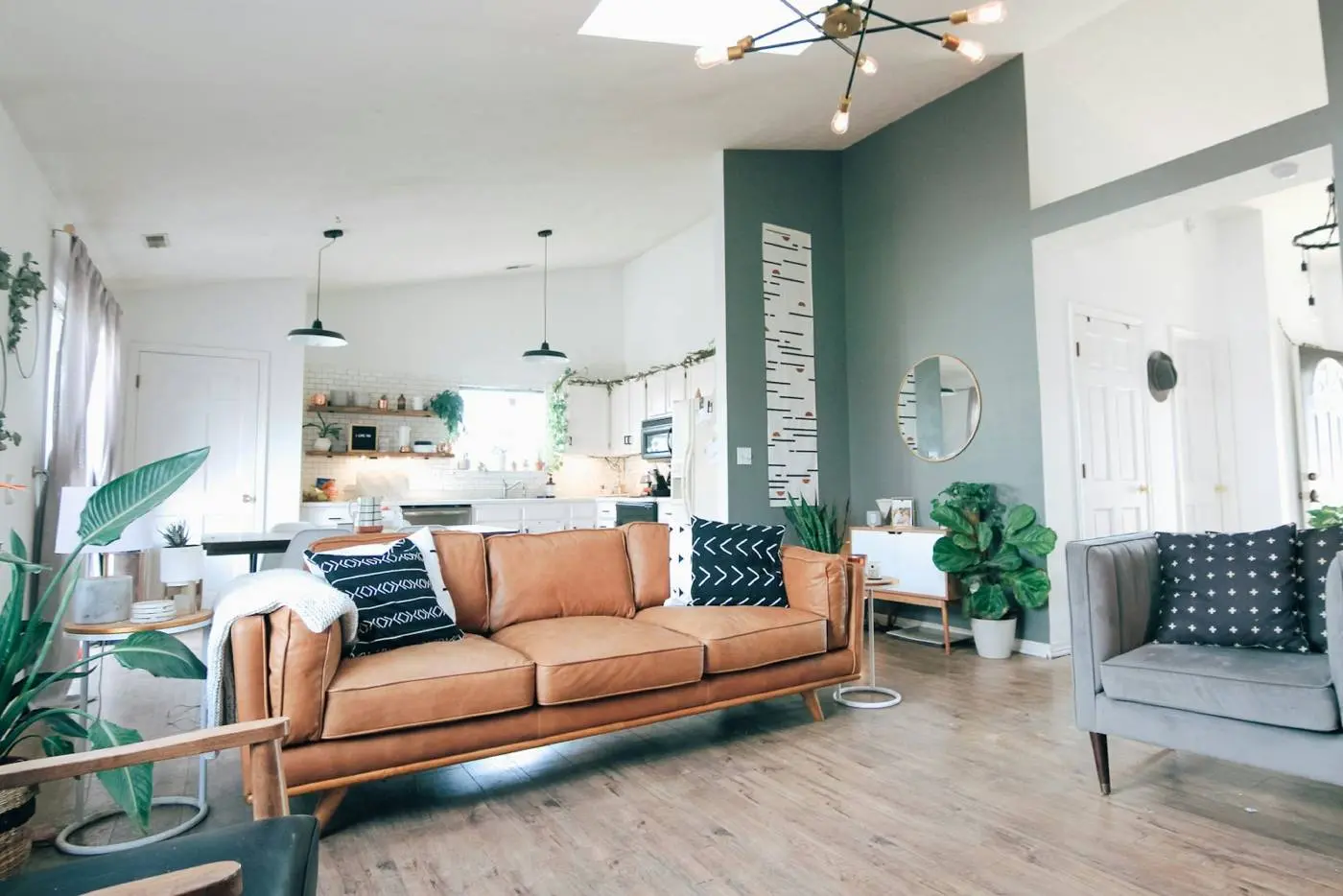 Möbliertes Apartment in der List — auf Zeit